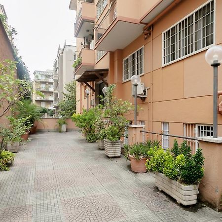 רומא Casa Angelina Con 3 Camere Da Letto מראה חיצוני תמונה