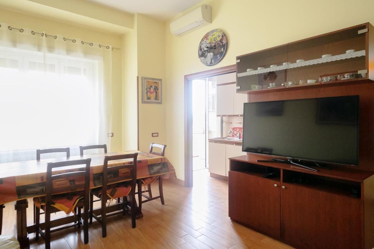 רומא Casa Angelina Con 3 Camere Da Letto מראה חיצוני תמונה