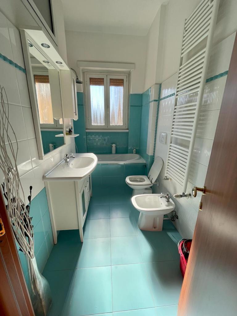 רומא Casa Angelina Con 3 Camere Da Letto מראה חיצוני תמונה